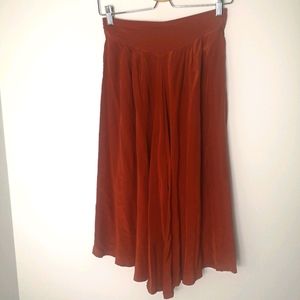 100% silk high wist auburn Capri skirt